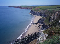 Wales, Pembrokeshire, Musselwick Sands, View along Pembroke coastal path.