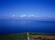 Scotland, Dumfries & Galloway, Rhinns of Galloway, Low quartz wall and view out to sea.