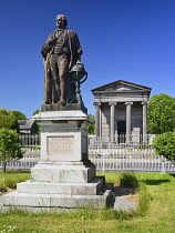 Ireland, County Offaly, Birr which is a town renowned for its Georgian architecture, John's Mall, statue of the 3rd Earl of Rosse with Johns Hall in the background.