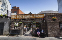 Ireland, North, Belfast, Cathedral Quarter, Exterior of the Dirty Onion and Yardbird, Bar & Restaurant on Hill Street.