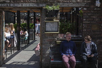 Ireland, North, Belfast, Cathedral Quarter, Exterior of the Dirty Onion and Yardbird, Bar & Restaurant on Hill Street.