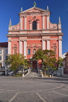 Slovenia, Ljubljana, Preseren Square, Facade of the Franciscan Church of the Annunciation.