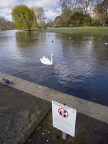 England, London, Westminster, Do Not Feed the Animals sign in Regents Park.