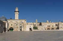 Israel, Jerusalem, The Bab al-Silsila minaret is one of the four minarets on the Temple Mount or al-Haram ash-Sharif in the Old City. The Old City and its Walls is a UNESCO World Heritage Site. In the...