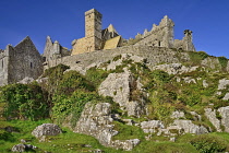 Ireland, County Tipperary, Classic vista of  the Rock of Cashel, a spectacular group of Medieval buildings set on an outcrop of limestone in the Golden Vale.