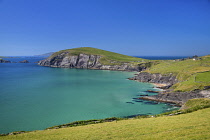 Ireland, County Kerry, Dingle Peninsula, Coumeenole Beach and Dunmore Head.