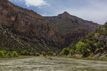 USA, Colorado, Dinosaur National Monument, Rafting through the Gates of Ladore on the Green River.