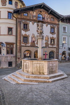Germany, Bavaria, Berchtesgaden, Market Square with fountain and the Deer House.