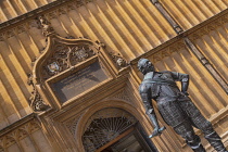 England, Oxfordshire, Oxford, Old Bodleian Library, Statue of William Herbert 3rd Earl of Pembroke at the library entrance in the Old Schools Quadrangle.