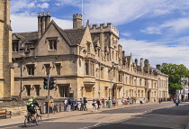 England, Oxfordshire, Oxford, Magdalen College from High Street.