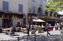 France, Provence-Alps, Cote d'Azur, Antibes, Cafe's and bar in the old town.