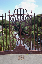 England, Shropshire, Ironbridge, Grade 1 listed cast iron bridge across the  river Severn.