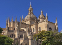 Spain, Castile, Segovia, Segovia Cathedral is a Gothic-style Roman Catholic cathedral located in the Plaza Mayor of the city, dedicated to the Virgin Mary, it was built in the Flamboyant Gothic style...