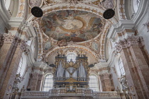 Austria, Tyrol, Innsbruck, Dom zu St Jakob or Cathedral of St James, baroque organ by Nikolaus Moll dating from 1725.