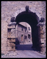 Italy, Tuscany, Pisa, Volterra. Arco Etrusco stone archway dating from the 4th century BC.