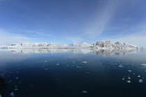 Norway, Svalbard, Lillehookfjorden, Lillehookbreen glacier.