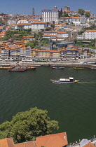 Portugal, Porto, Vila Nova de Gaia, View over the River Douro towards the Ribeira area of Porto.