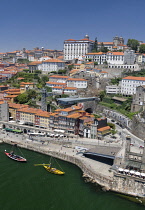 Portugal, Porto, Vila Nova de Gaia, View of the River Douro and the Ribeira area of Porto from the Dom Luis I Bridge or Ponte de Dom Luis 1.