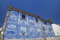 Portugal, Porto, Side wall of the 18th century azulejo clad Capela das Almas or Chapel of Souls but also known as the Chapel of Santa Catarina featuring 15,947 azulejo tiles designed by Eduardo Leite.